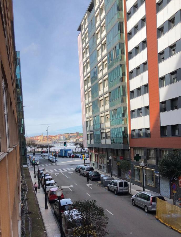 Piso Playa Gijon Apartment Bagian luar foto