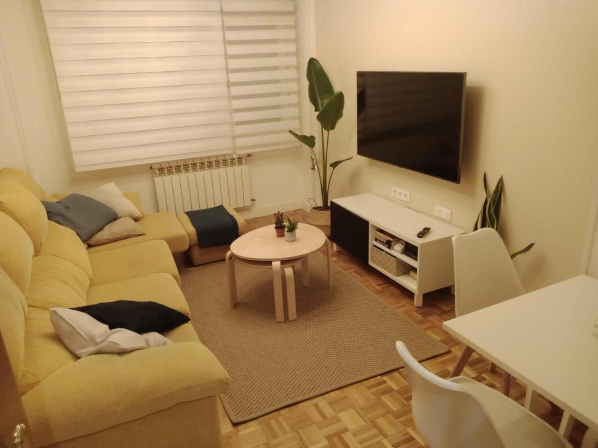 Piso Playa Gijon Apartment Bagian luar foto